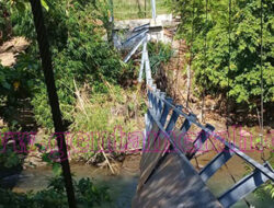 Belum Digunakan, Proyek Jembatan Milik Anggota DPRD Way Kanan Ambruk