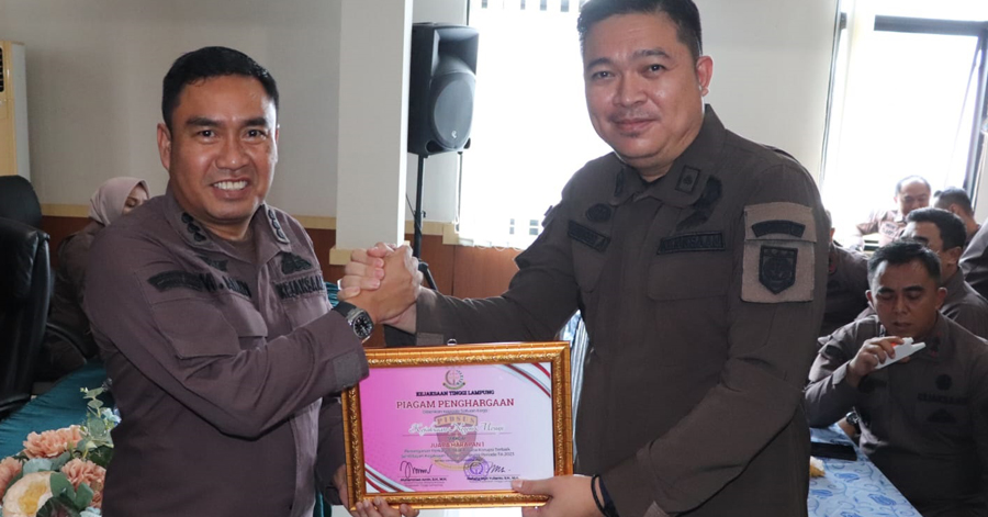 Dianggap Baik Laporan Kinerjanya, Kejari Mesuji Raih Empat Penghargaan Kejati Lampung