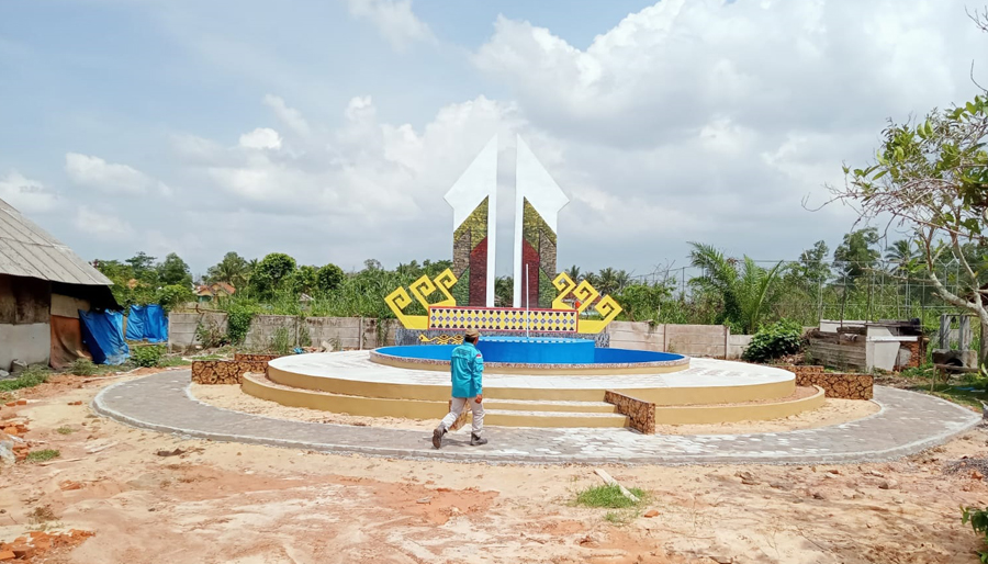 Percantik Desanya, Pemdes Telogorejo Bangun Taman Gapura