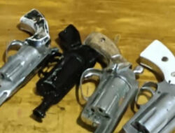 Empat Pistol Rakitan Diserahkan Warga Mesuji ke Polisi