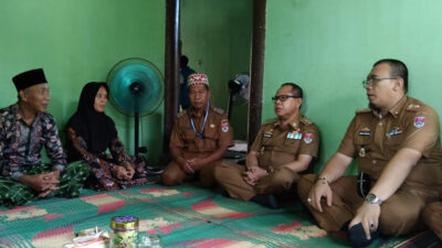 Turut Beduka, Pj Bupati Mesuji Takziah ke Rumah Guru Korban Pembunuhan