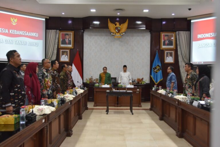 Pemerintah Kota Metro dan Pemerintah Kota Surabaya melakukan penandatanganan perjanjian kerjasama atau MoU (memorandum of understanding) mengenai Jaringan Lintas
