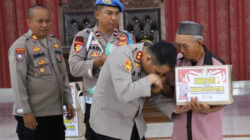 Sambut HUT Bhayangkara ke-78, Polres Mesuji Gelar Bansos di Desa Mulya Agung