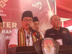 Usai Deklarasi, Pasangan Hamartoni-Romli Daftar ke KPU Lampura