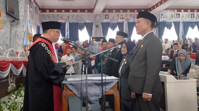 Yusrizal Nahkodai Ketua DPRD Lampura, Didampingi Tiga Wakil Ketua