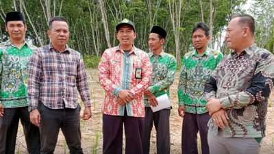 Ketua PWI Waykanan, Hibahkan Tanah Untuk Pembangunan KUA Way Tuba