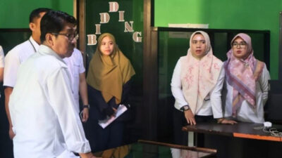 Pastikan Ruangan Baik, Bupati Lampura Lakukan Pengecekan Ruangan di Sekretariat Daerah