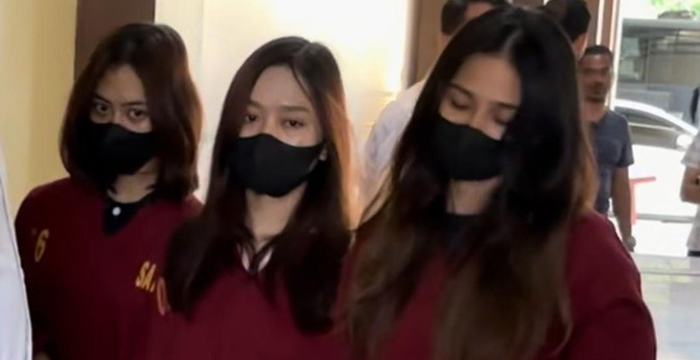 Diseret, Ditelanjangi, Dihajar! Gadis Pontianak Jadi Korban Sadis Tiga Cewek Cemburu Buta