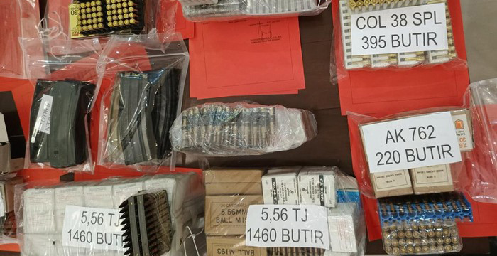 Polda Lampung Grebek Sarang Perakit Senpi Rakitan di Bandar Lampung, Ribuan Peluru Diamankan!