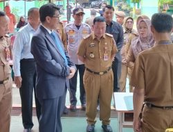 Bupati Lampura Tinjau Pelaksanaan SPMB, Tegaskan Tak Ada Titipan dan Pungli
