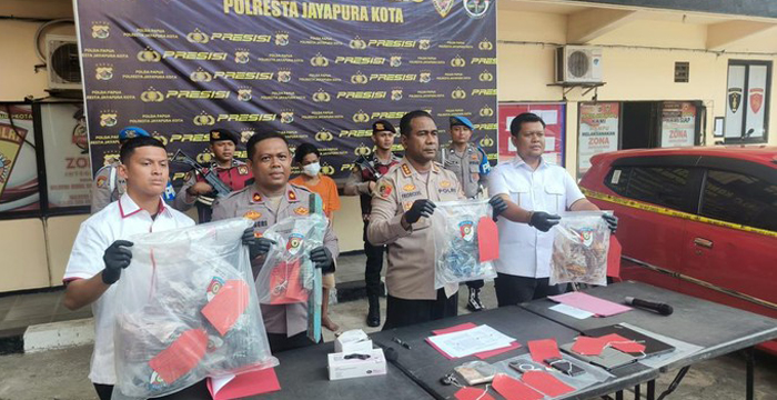 Guru Tewas Dibunuh Karyawan Laundry, Pasutri Pelaku Ditangkap di Pelabuhan