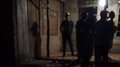 “Ngamar” Dengan Gadis SMA, Kades di Ogan Ilir Digrebek Warga