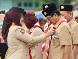 Bupati Lampura Gondol Penghargaan Pramuka di Apel Besar ke-64