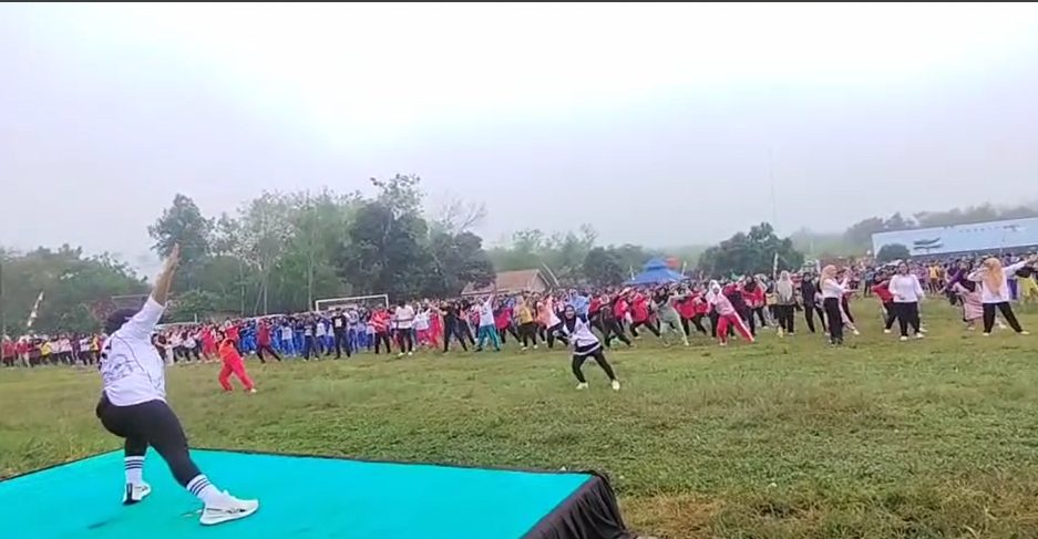 Songsong HUT RI ke-80, Bupati Waykanan Ajak Warga Senam Sehat Bersama