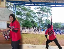 SMPN 07 Banjit Semangat Sehat Lewat Senam Jumat, Kepsek Berikan Penghargaan Buat Instruktur Senam