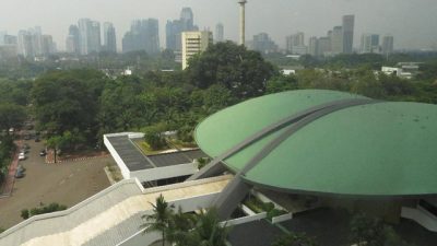 Tunjangan Mewah Dipangkas, Segini Gaji DPR RI