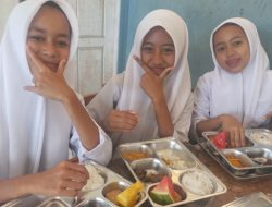 155 Siswa SMPN 7 Banjit Nikmati Makanan Bergizi Gratis!, Dorong Semangat Belajar Anak Sekolah