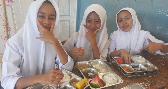 155 Siswa SMPN 7 Banjit Nikmati Makanan Bergizi Gratis!, Dorong Semangat Belajar Anak Sekolah