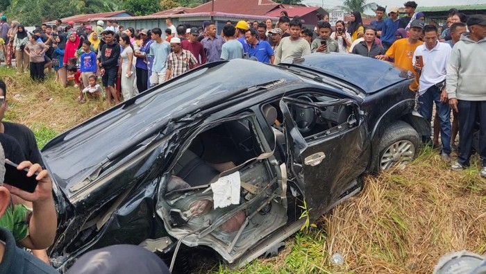 Fortuner Tertabrak Kereta di Asahan, Dua Bocah Tewas di Perlintasan Tanpa Palang
