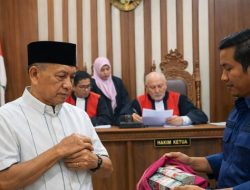 Korupsi Pagar Rp6,9 Miliar,  Mantan Bupati Divonis 8,5 Tahun