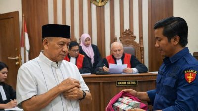 Korupsi Pagar Rp6,9 Miliar, Mantan Bupati Divonis 8,5 Tahun