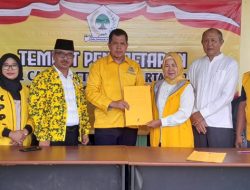 Golkar Mesuji Buka Pendaftaran Ketua DPD, Haryati Candralela Ambil Formulir Pertama