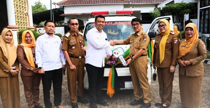 Pemkab Lampura terima Ambulans dari PTPN III