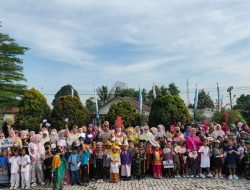 Bupati Way Kanan Lepas Karnaval PAUD Peringati Hari Kartini