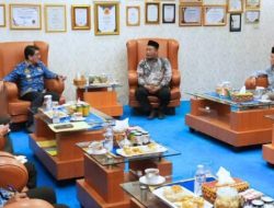 Pengurus Ponpes Da’arul Khair Sowan Ke Bupati Lampura,  Undang Hadiri Milad Da’arul Khair