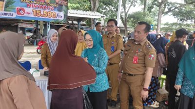 Pemkab Lampura Salurkan Minyakita Murah di Pasar Sentral