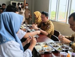 Siswa Ambil Makan Sendiri, MBG Prasmanan Diuji Coba di Lampura